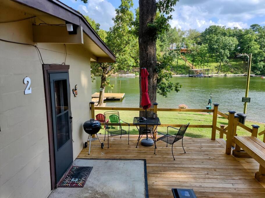 #02 - Unique Lakeside Studio Cottage- Pet Friendly Hot Springs Ngoại thất bức ảnh